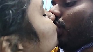 Mallu Girl in Half Saree Hot Lip Lock Romance with Desi Malayali Couple