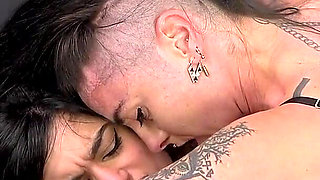 Sos0370 Unleashed - Mistrix Kali Vs Lara