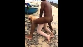 Beach Dick-Taking Turns by Amateurs Outdoors