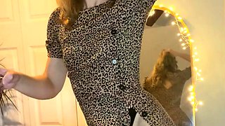 Tight sweet clit and ass solo toy fun