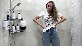 Desperately Pissing in Jeans