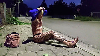 Get Naked in Early Morning and Cought
