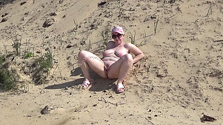 Golden Rain 95 - Piss on Beach