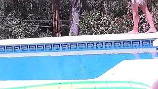 Auntjudys - Hot Horny MILF Lynna Nilsson Gets Naughty by the Pool