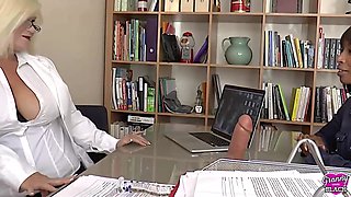 Interviewing and Fucking the Receptionist - Grannylovesblack
