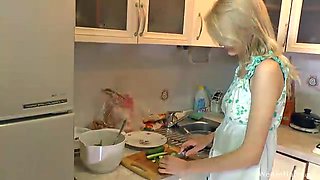Hairy babe Kira S works up a sweat when she cooks - WeAreHairy