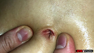Arisa’s Bellybutton Twitches Under the Microscope on the Clinic Bed-wet, Stretched, Sucking and Begging for More.