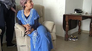 Turkish MILF wife swallows BBC immigrant's load in amateur cuckold scene