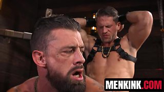 Alpha Wolfe flogging Zac Snow before anal banged by Roman Todd