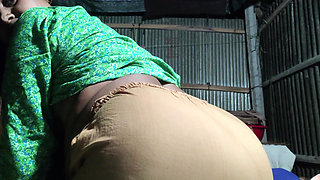 Bangladeshi Woman Masturbates Herself Part-14