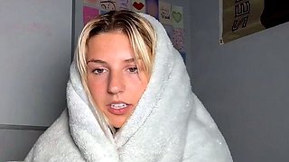 Blonde teen Sierras first erotic masturbation video