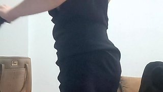 Secretary Lets Herself Be Recorded Making a Hot Video Call to Her Boss at Work