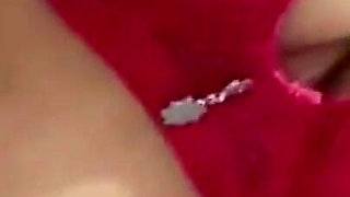 Indian Mallu Maid with Red Bra Masturbates in the Morning