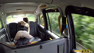 Shi Official Turns Super in a Wild Taxi Passion