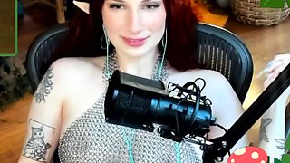 Big boobs milf masturbates with her dildo