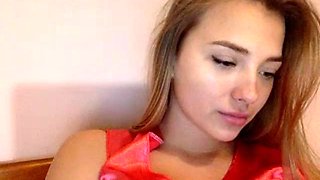 Beautyful webcam babe with perfect ass