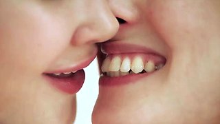 WowGirls Kelly Collins And Sonya Blaze Beauty In Love PP