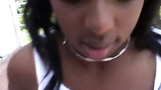 Cum on tits smut with dazzling bimbo from Giving A Handjob