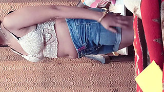 Friend horney wife change clothes shoot in cam