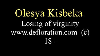 Hardcore defloration of Olesya Kisbeka