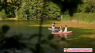 3 Girls, 1 SUP at ClubSweethearts