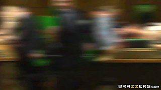Parliamentary Pussy With Lou Lou - Jasmine Lee, Danny D And Keiran Lee