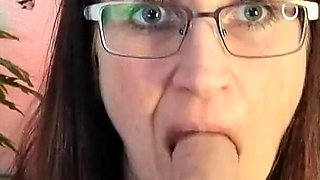 Userwunsch: Blowjob & Eier Lecken + Dildo