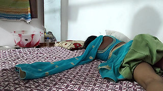 Phoolkumari7 Bhabhi's chut ka pani nikal gaya bhari land se