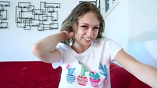 Amateur girl is getting fucked during casting couch session