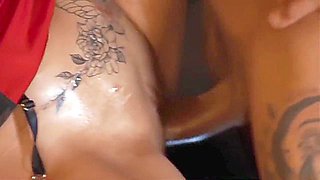 Yorgelis Carrillo And Leo Santos - Private Dancer Gets Oiled Up