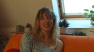 Angela got no experience with the porn business