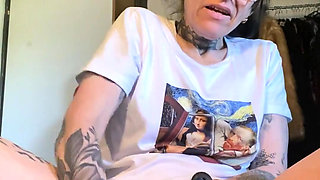 Creamy Orgasm on a Big Dildo