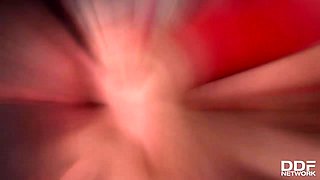 Good Morning, Dick: Curvy Hot Babe Licks Balls in 69