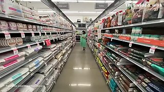 Amwednesday - Chains In Shop