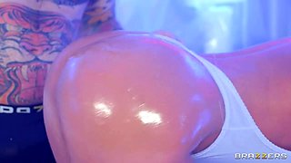 Soaking Wet 2 With Phoenix Marie, Small Hands - Brazzers