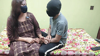 Indian Desi Bhabhi Ko Pati Ke Dost Ny Ghar Ja Ke Chod Diya Best Doggystyle Ashole Hot Sex Indian Aunty Clear Hindi Audio