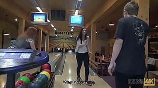 Hunt4k. innocent teen copulates with man in pub while bf is around