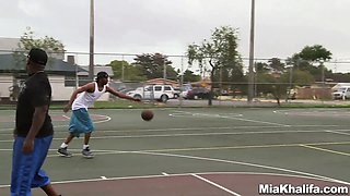 Mia Khalifa's epic Big Black Cock threeway (mk13769)