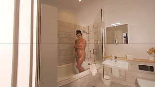 Bonnie Soap up & Wank for Me
