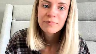 Amateur Blonde Teen Plays Solo with Toy Webcam Porn
