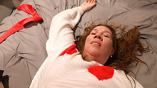 Valentines day turned into gaping my pussy and cumming on it