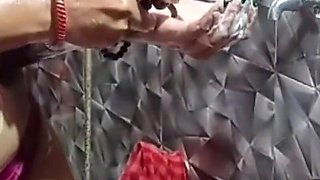 Hot Indian School Girl Viral Mms, School Girl Full Naked Taking a Shower in the Bathroom Homemade Video