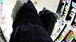 Voyeur 11 upskirt in the garden Caught accidently MrNo