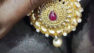 Desi bhabhi made her boyfriend dick beautiful with jewellery