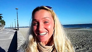 Blonde emo amateur solo masturbation