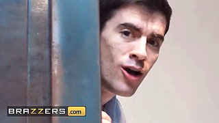 Brazzers - naughty yasmina khan and aaliyah yasin share their Huge Boobs in a naughty three way with fortunate jordi