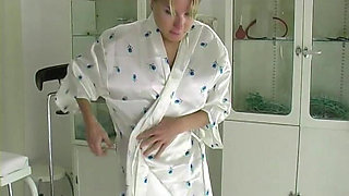 Karin Pussy Whipping Classic 07267