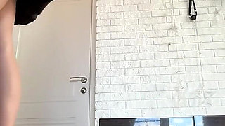 Crushed Beneath My Louboutins - Giantess POV Execution