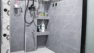 Leaked camera secretly filming Thai girls bathing.