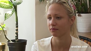 Gabi Gold - When Gabi Smiles, It Gets Hot Solo Lust From Berlin